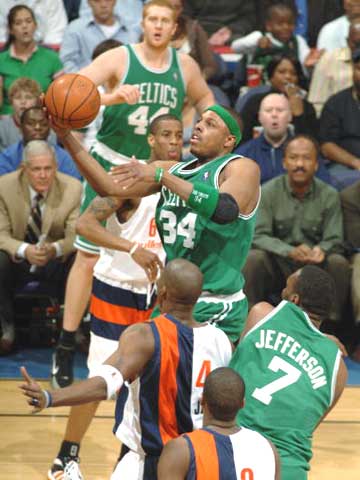 体育利物浦7千万欧元签下索博斯洛伊