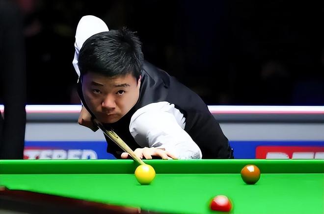 张帅在2025美网女单、女双均取得佳绩，女双第二轮击败博尔特／卡塔尔组合，强势晋级。