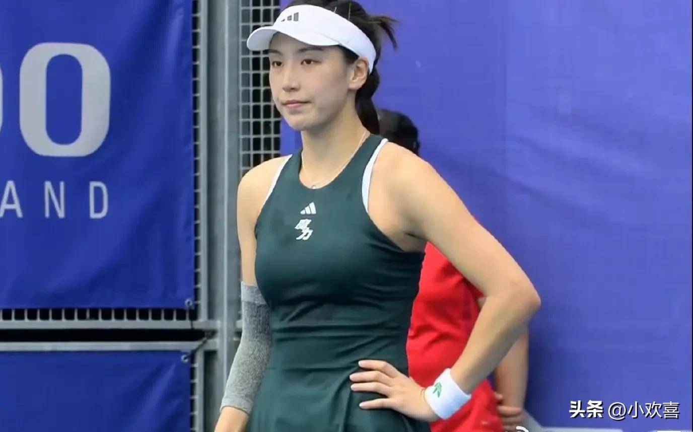 亚洲杯官博勉励国青：向阳而生，逆风飞翔，加油，未来仍在脚下.