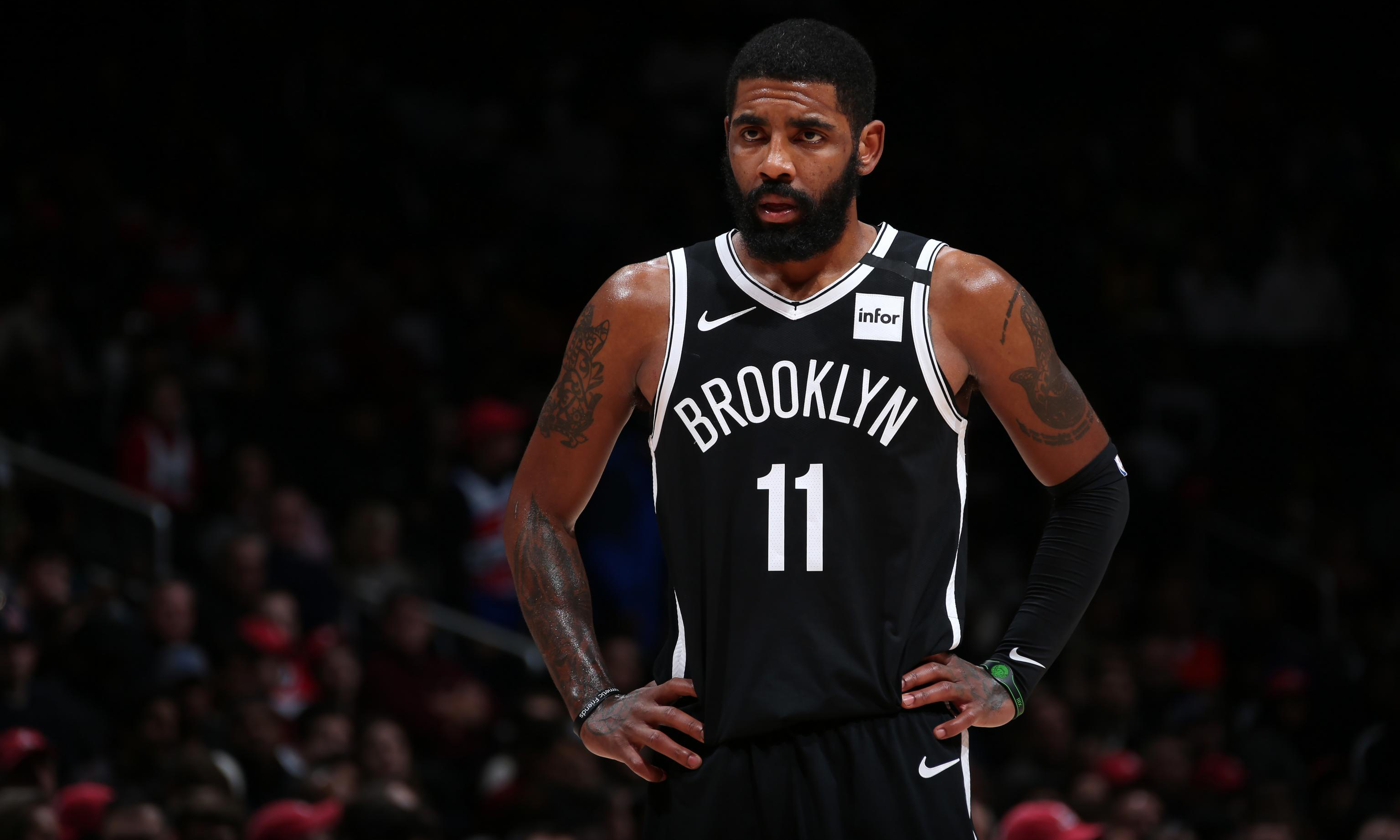 并肩与托举 并肩与托举